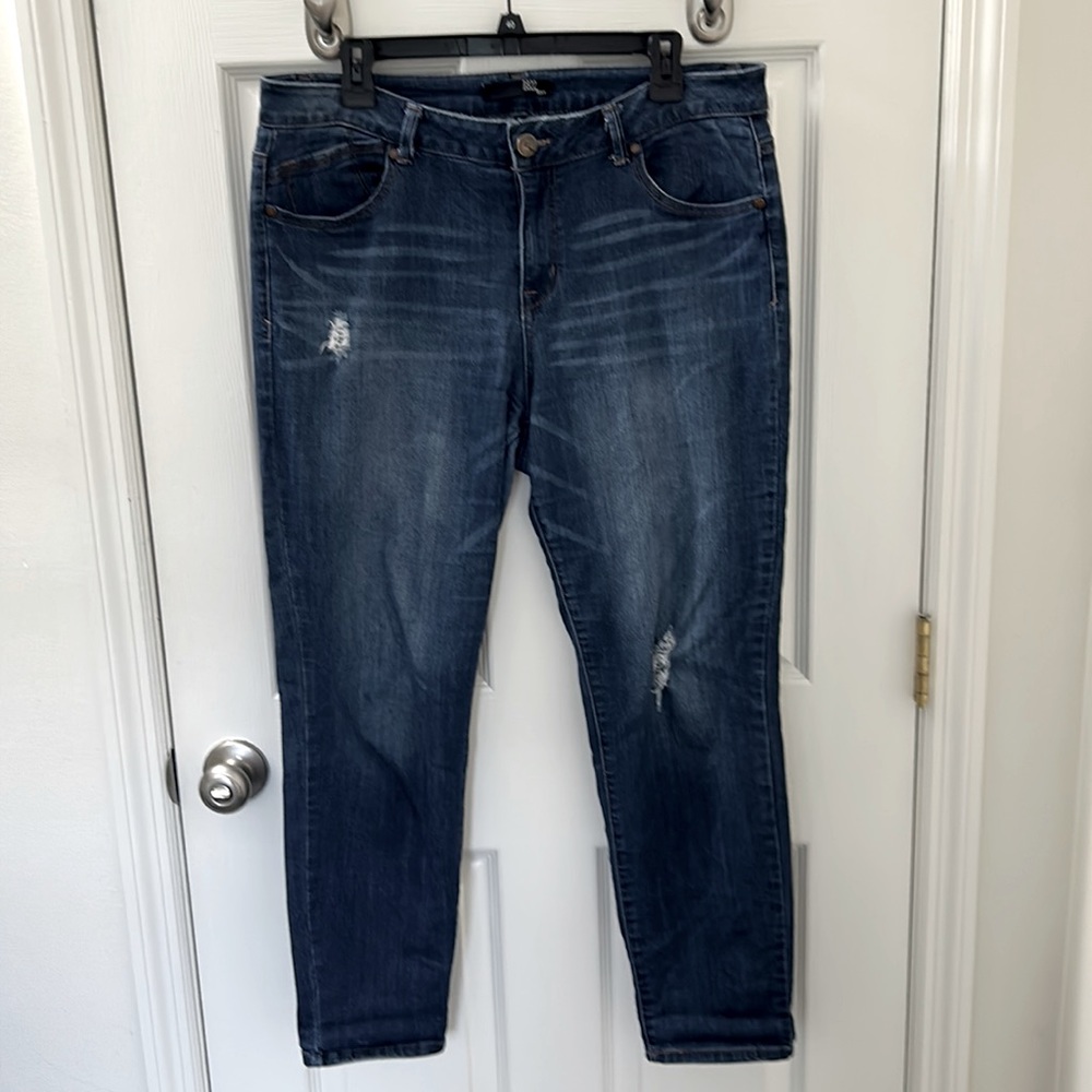1822 Denim Jeans - distressed- Size 16